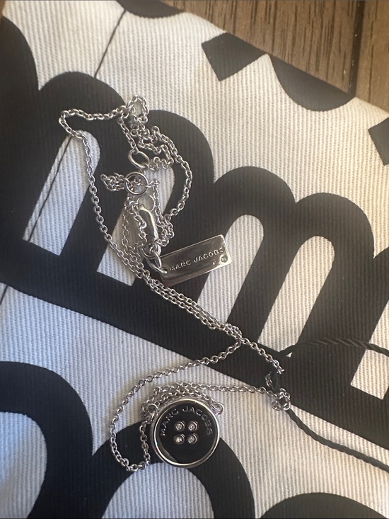 Marc Jacobs Jewelry - Marc Jacobs NWT Silver Tone Pendant Necklace, with box and dusty
